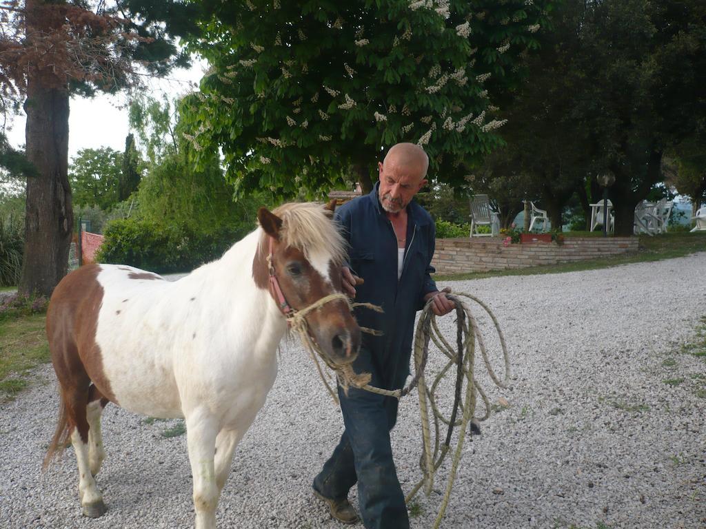 Agriturismo Santa Chiara Помаранче Екстериор снимка